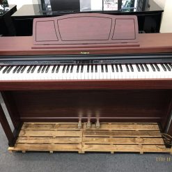 Đàn piano Roland HP205