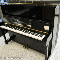 Đàn piano Yamaha MC301