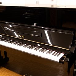 Đàn piano Yamaha YM10S
