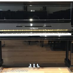 Yamaha U300